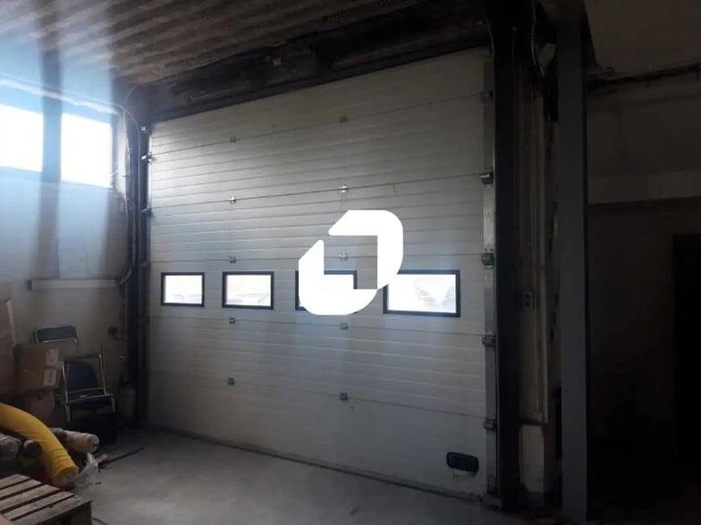 Flex in Noisy-le-Sec for lease - Building Photo - Image 3 of 3