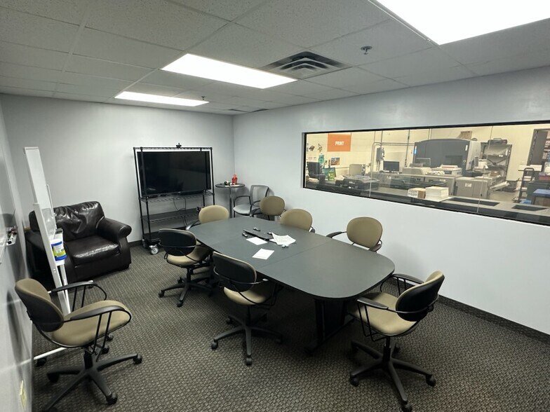 1155 114th Ln NW, Coon Rapids, MN à louer - Photo du bâtiment - Image 3 de 8