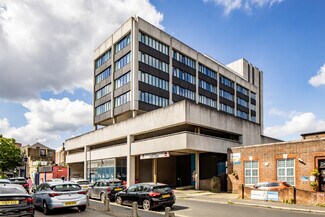 Plus de détails pour Lampton Rd, Hounslow - Commerce de détail à louer