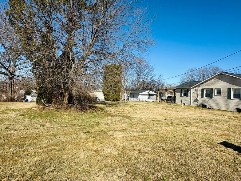 5 Davis Ave, Frederick, MD à vendre - Autre - Image 2 de 6