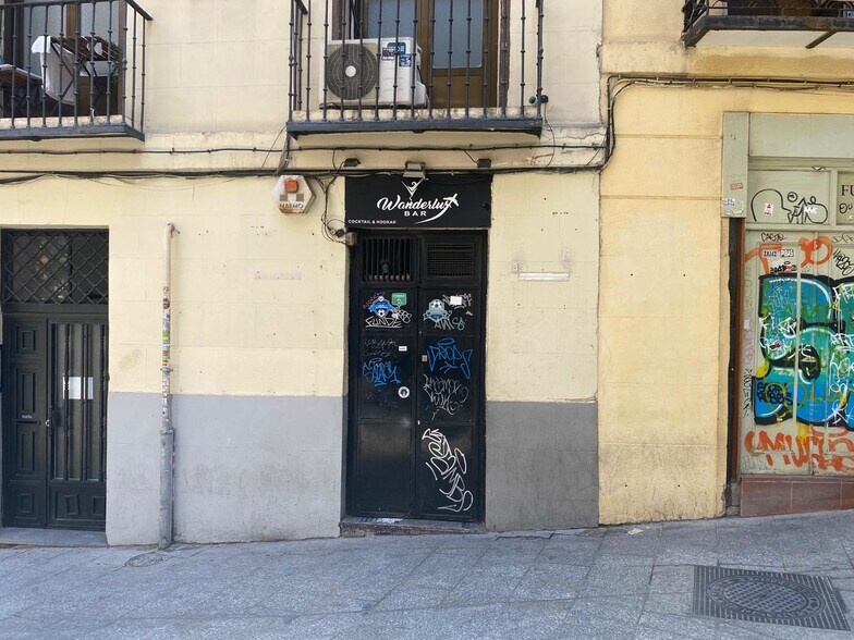 Immeuble residentiel dans Madrid, Madrid à vendre - Photo du bâtiment - Image 1 de 7