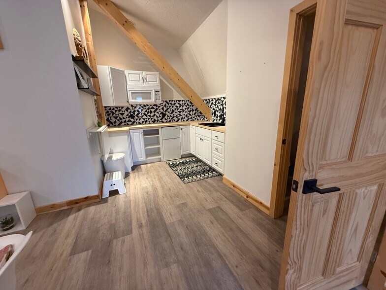 720 Masonic Dr, Bridgeport, WV à vendre - Photo intérieure - Image 3 de 14