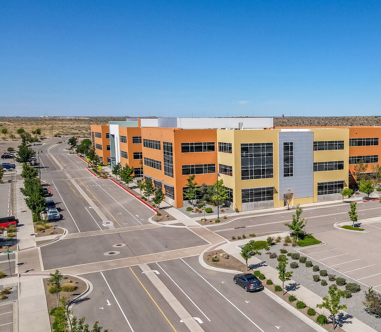 2351 HP Way NE, Rio Rancho, NM à louer Photo du bâtiment- Image 1 de 15