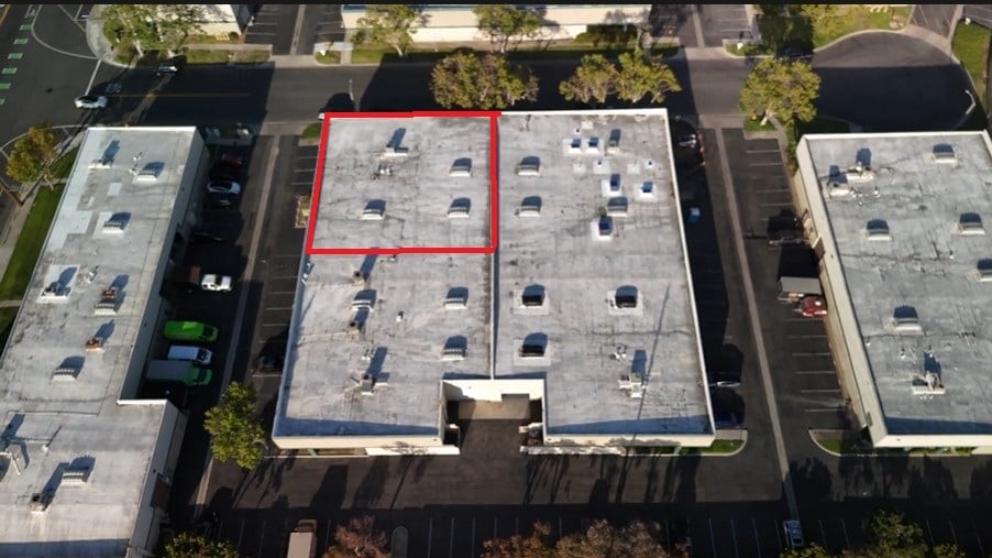 21561-21591 Surveyor Cir, Huntington Beach, CA for sale - Building Photo - Image 2 of 13