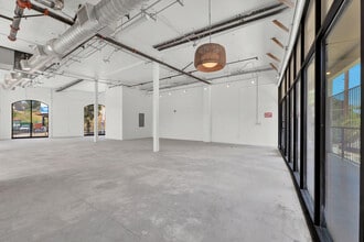 4671-4681 Huntington Dr S, Los Angeles, CA for lease Interior Photo- Image 1 of 11