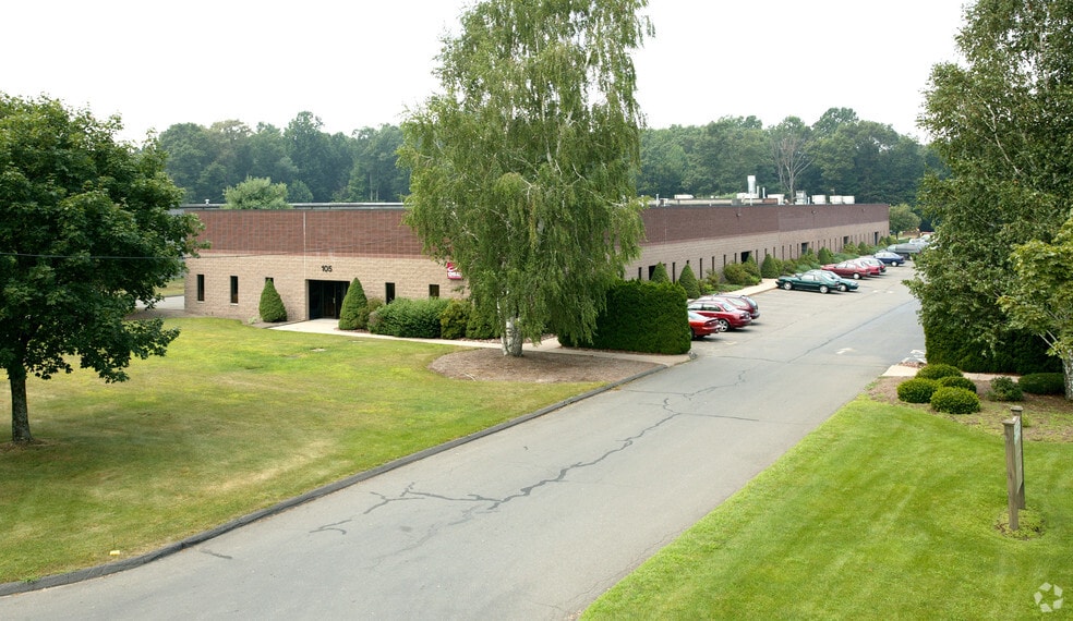 105 W Dudley Town Rd, Bloomfield, CT for lease - Building Photo - Image 3 of 6
