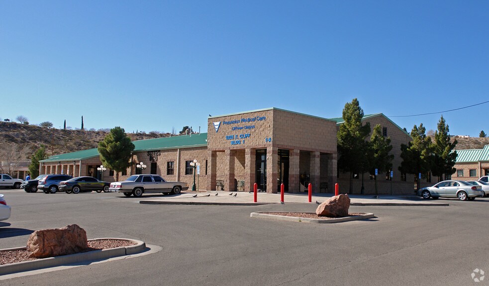 1225 E Cliff Dr, El Paso, TX for lease - Building Photo - Image 3 of 18