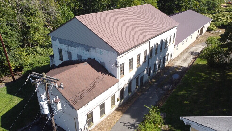 2763 Highway 6, Slate Hill, NY à vendre - Photo du bâtiment - Image 3 de 21