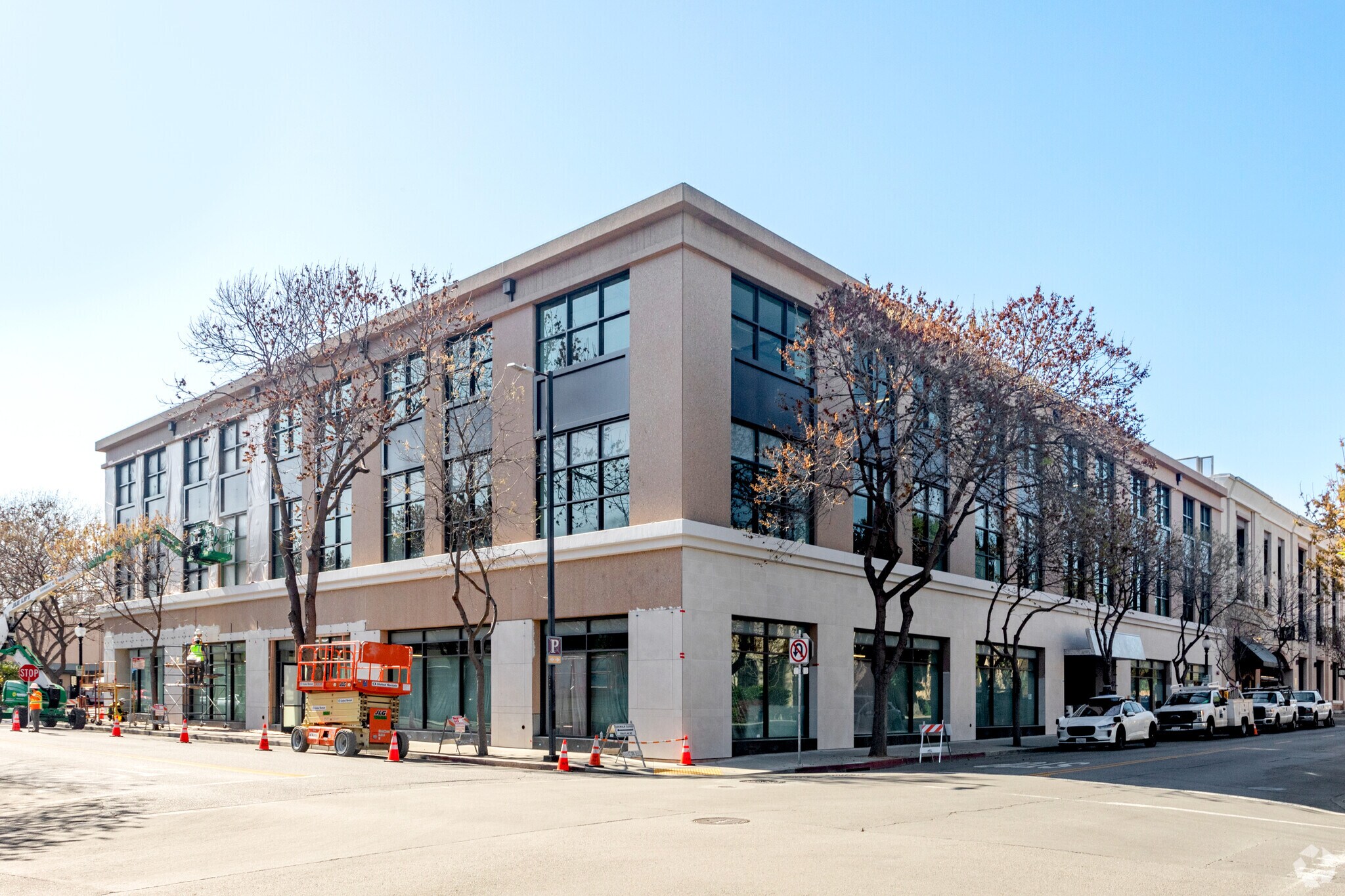 303 Bryant St, Mountain View, CA for lease Primary Photo- Image 1 of 7