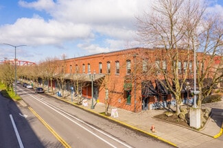 More details for 600 NW Naito Pkwy, Portland, OR - Retail for Sale