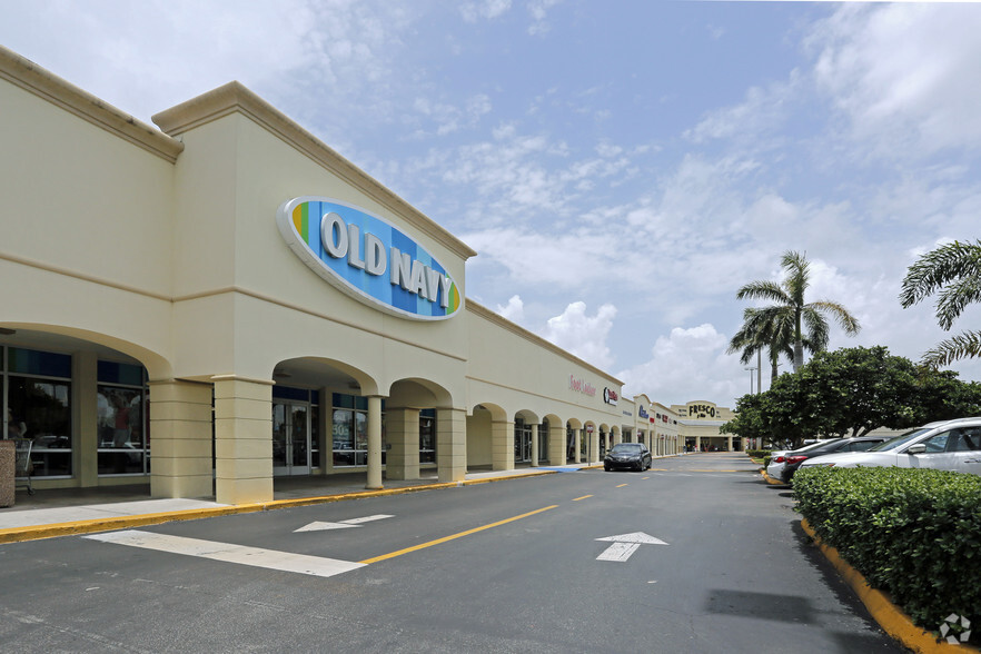 501-599 W 49th St, Hialeah, FL for sale - Building Photo - Image 1 of 1