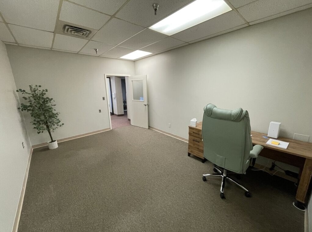 3 Neptune Rd, Poughkeepsie, NY for lease Interior Photo- Image 1 of 2