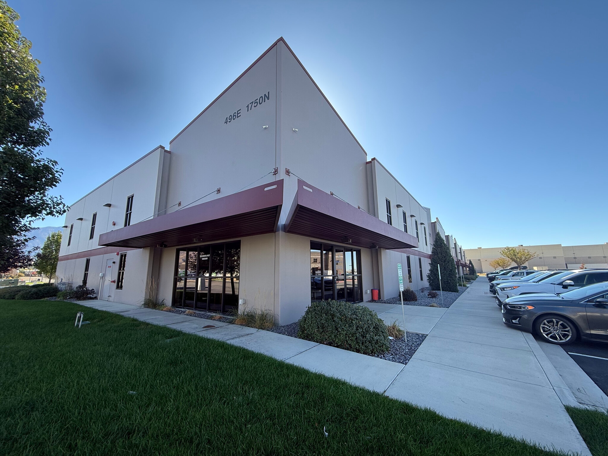 496 E 1750 N, Orem, UT for lease Primary Photo- Image 1 of 15