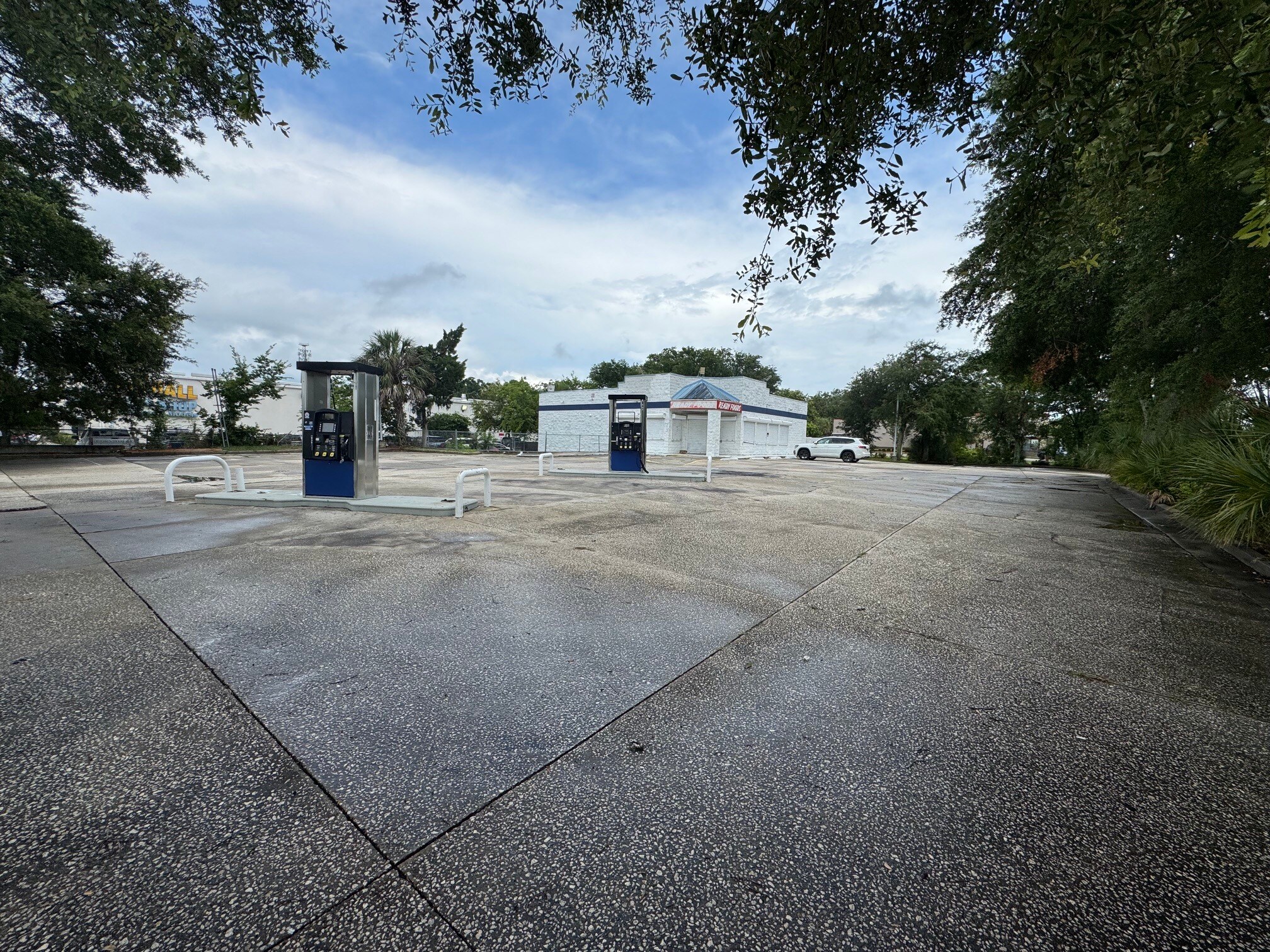 895 N Nova Rd, Daytona Beach, FL à vendre Photo du bâtiment- Image 1 de 5