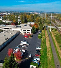 18000 72nd Ave S, Kent, WA à louer Photo du bâtiment- Image 2 de 5