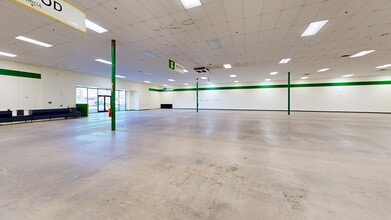 100 Spalding Square, Griffin, GA for lease Matterport 3D Scan- Image 1 of 13