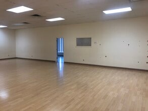 7608 Oswego Rd, Liverpool, NY for lease Interior Photo- Image 2 of 6