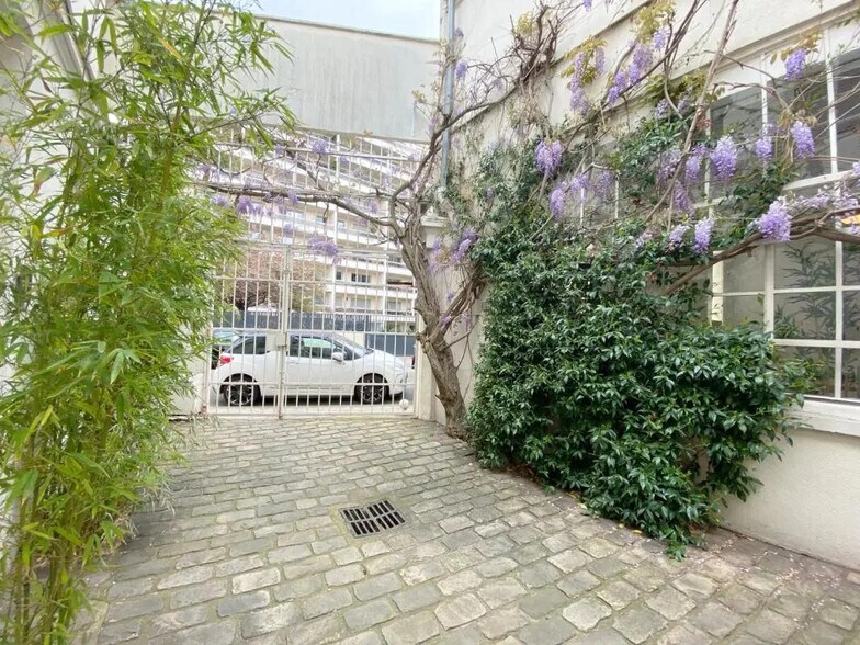 Bureau dans Boulogne-Billancourt à vendre - Photo du bâtiment - Image 2 de 10