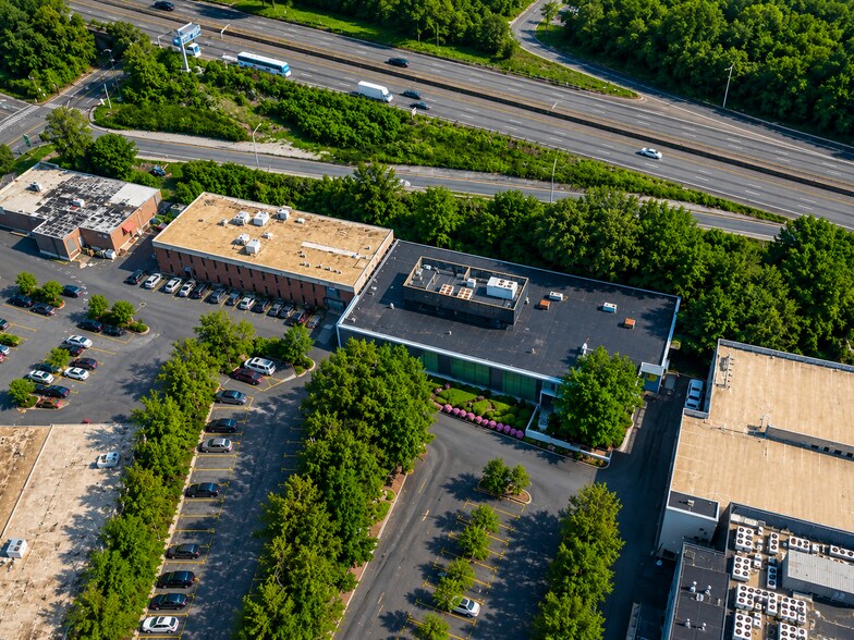 83 Harvard Ave, Stamford, CT à louer - Photo du bâtiment - Image 3 de 3