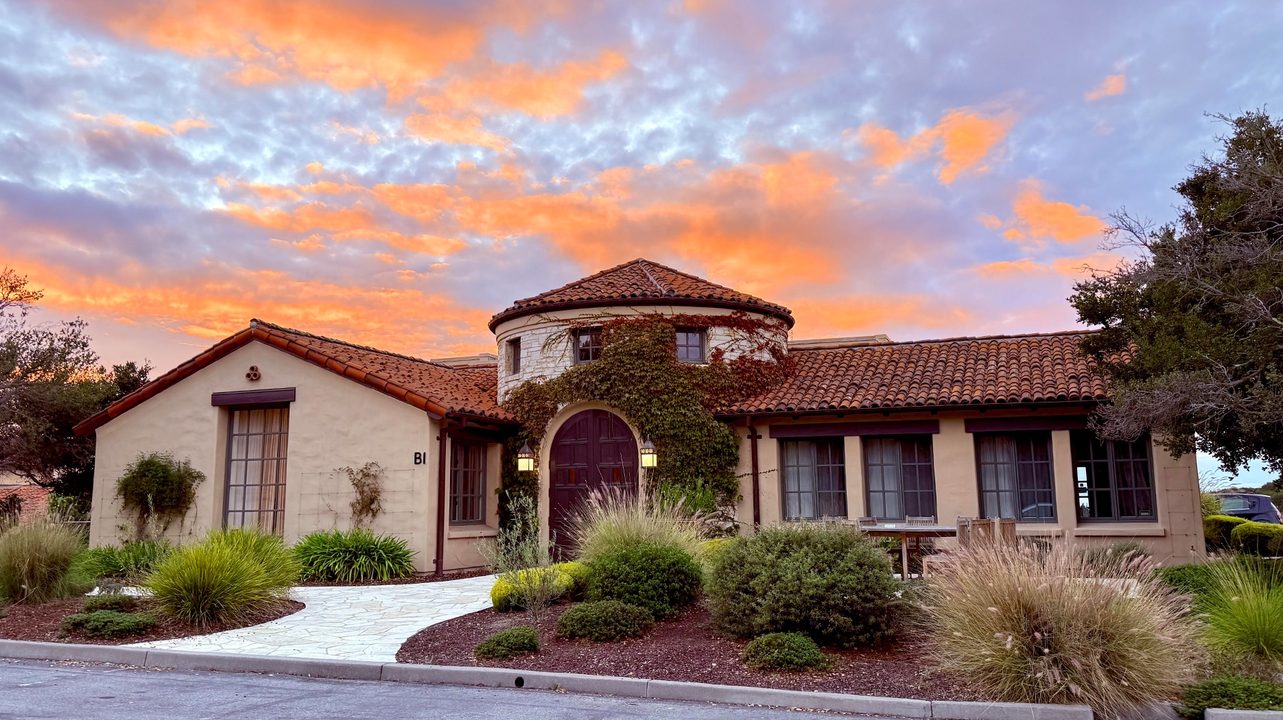 10 Harris Ct, Monterey, CA for sale Primary Photo- Image 1 of 4