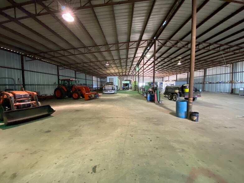 16369 US Highway 82, Petty, TX à vendre - Photo du bâtiment - Image 3 de 6