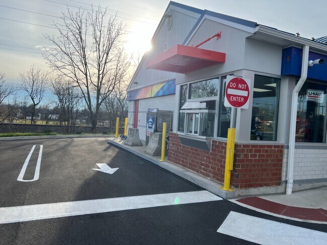 Plus de détails pour 2040 W Main St, Mount Joy, PA - Commerce de détail à louer