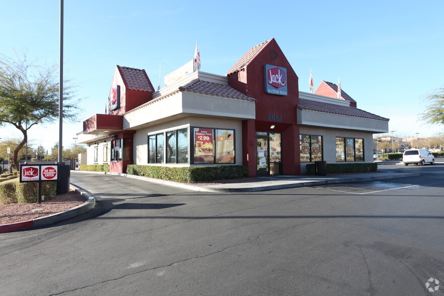 8661 W Charleston Blvd, Las Vegas, NV for sale - Building Photo - Image 3 of 4