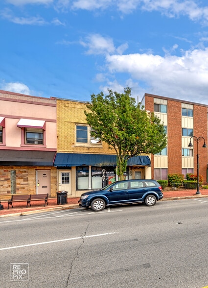 2661 Sheridan Rd, Zion, IL for sale - Primary Photo - Image 1 of 1