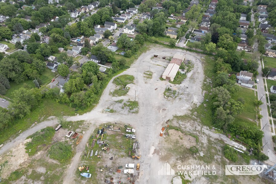 3595 E 49th St, Cleveland, OH à vendre - Photo du bâtiment - Image 3 de 5