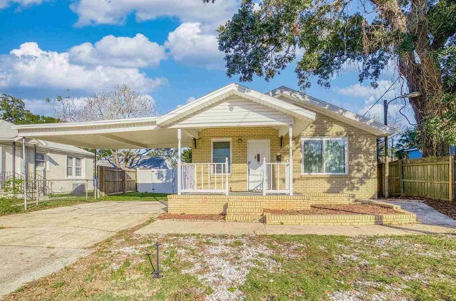 502 S Navy Blvd, Pensacola, FL à vendre Photo du bâtiment- Image 1 de 5