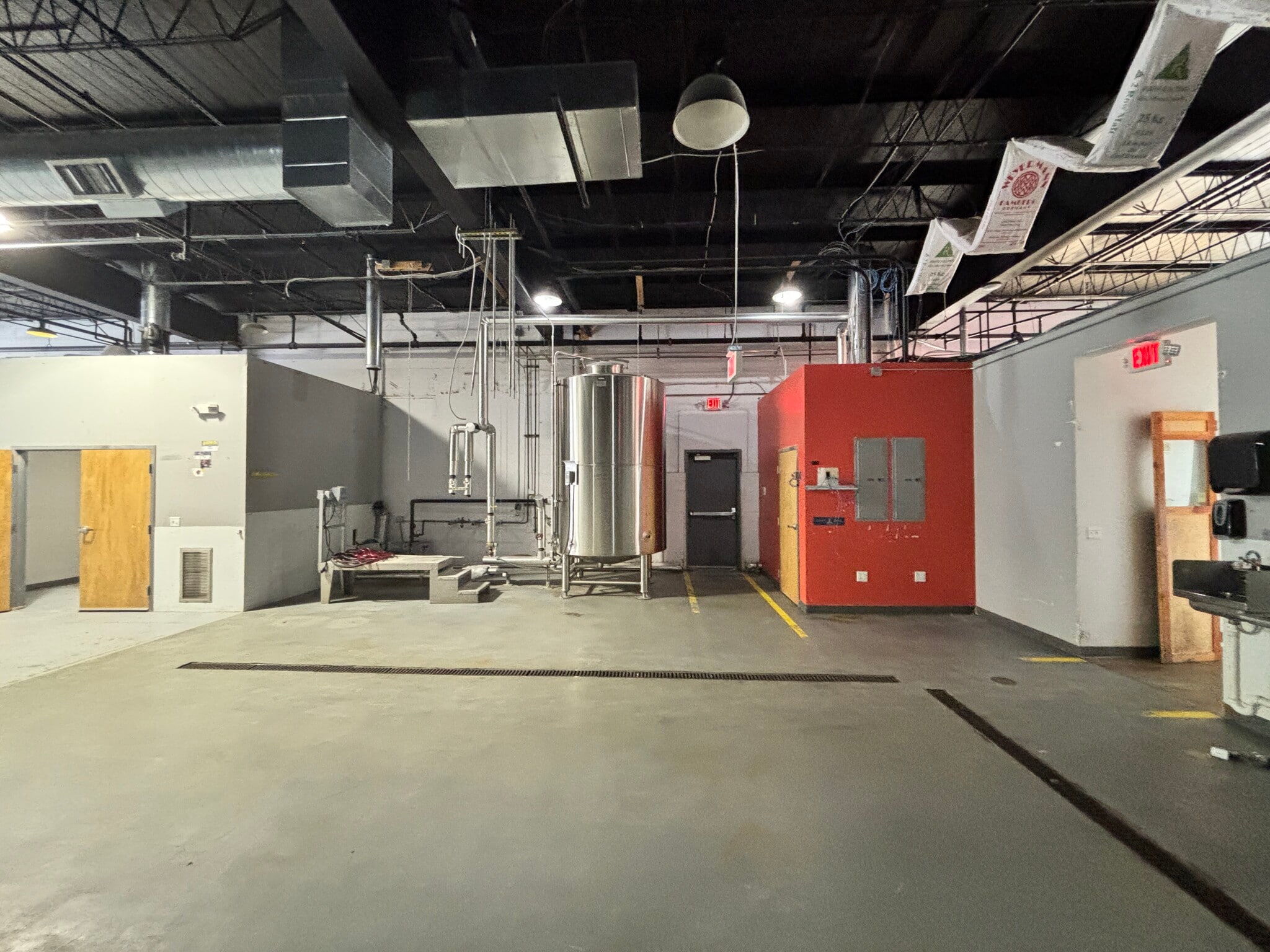 576 Patterson St NW, Salem, OR for lease Building Photo- Image 1 of 27