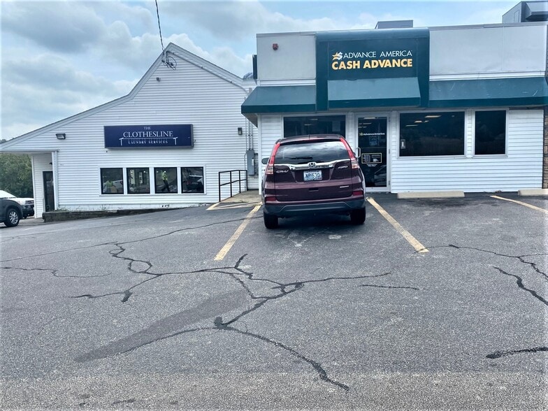 202-204 S Main St, Woonsocket, RI à louer - Photo du bâtiment - Image 3 de 6