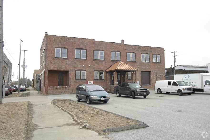 3348 St Clair Ave, Cleveland, OH for lease - Building Photo - Image 3 of 4