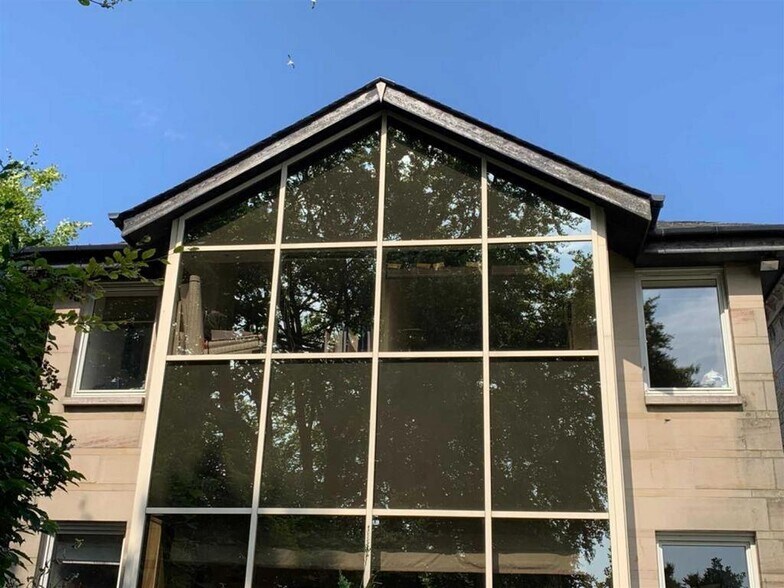 1 Grange Ave, Milngavie à louer - Photo du bâtiment - Image 2 de 3