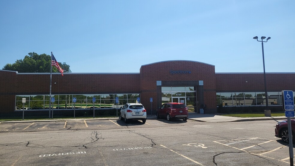 5720 Bandel Rd NW, Rochester, MN à vendre - Photo principale - Image 1 de 4