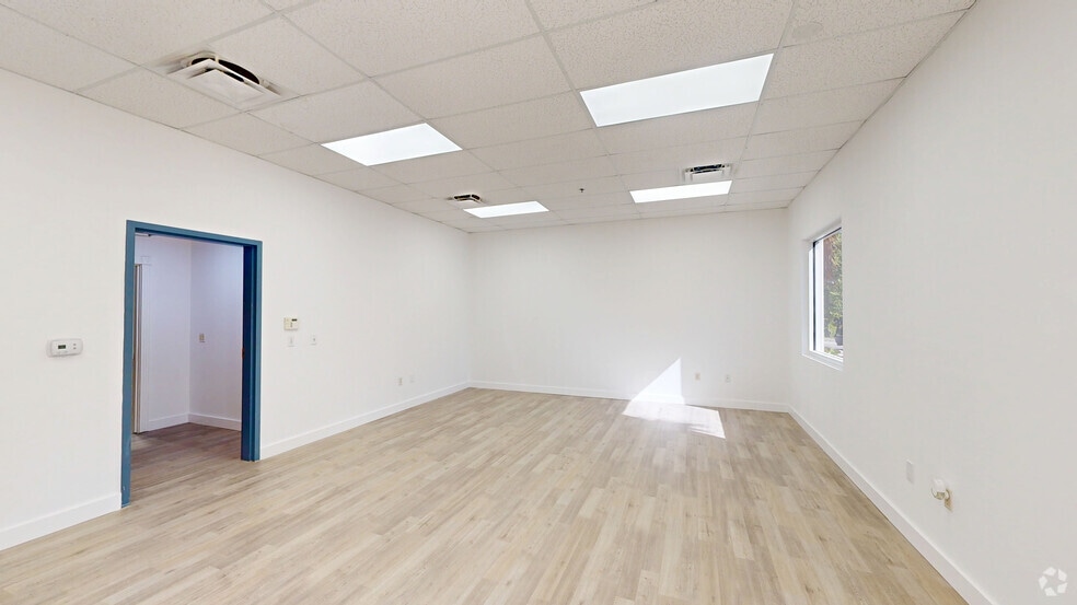 534 Mercantile Pl, Port Saint Lucie, FL for lease - Matterport 3D Scan - Image 3 of 17