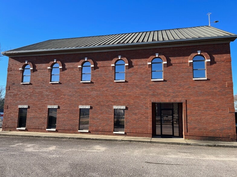 28 Veterans Memorial Pky, Lanett, AL for lease - Building Photo - Image 3 of 12