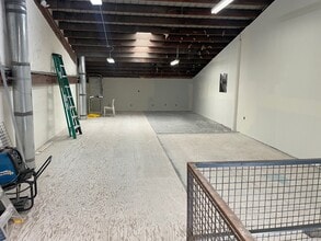 3101 Hoover Ave, National City, CA à louer Photo intérieure- Image 2 de 11