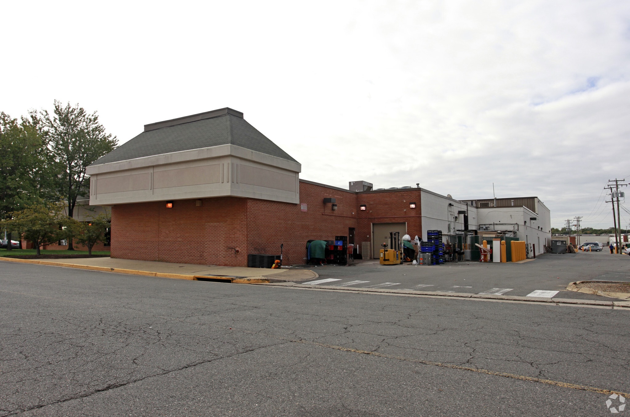 7206 Old Keene Mill Rd, Springfield, VA for lease Building Photo- Image 1 of 7