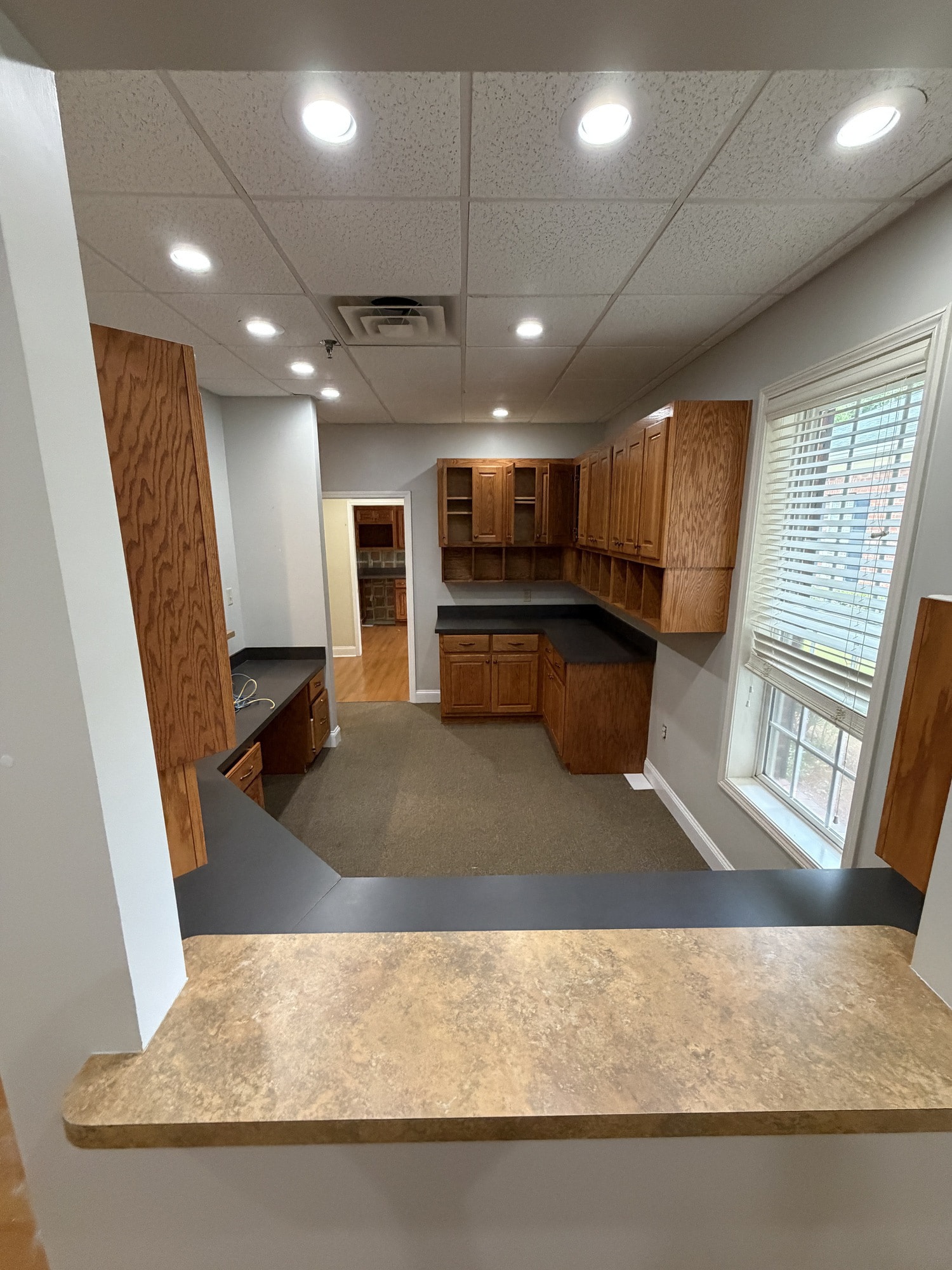 726 S Enota Dr NE, Gainesville, GA à louer Photo intérieure- Image 1 de 8