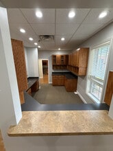 726 S Enota Dr NE, Gainesville, GA à louer Photo intérieure- Image 1 de 8