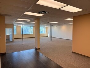 11806 126 St NW, Edmonton, AB for lease Interior Photo- Image 2 of 10