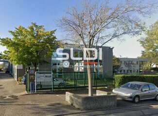 Plus de détails pour Rue Du 35eme Regiment D'Aviation, Bron - Local d'activités à louer