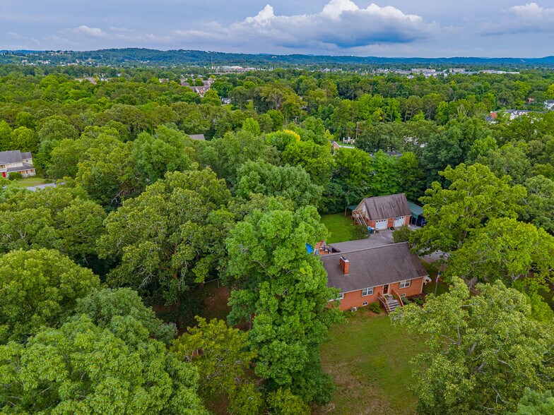 2508 Gunbarrel Rd, Chattanooga, TN à vendre - Photo du bâtiment - Image 1 de 65