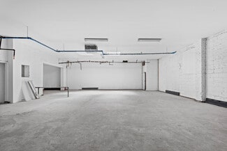 Plus de détails pour 161 Remsen St, Brooklyn, NY - Commerce de détail à louer