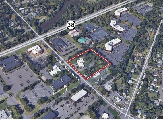 Pleasant Valley Ave portfolio of 2 properties for sale on LoopNet.ca - Building Photo - Image 2 of 3