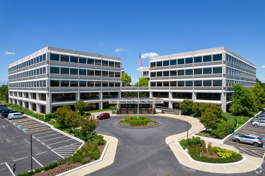 2211-2215 S York Rd, Oak Brook, IL for lease - Primary Photo - Image 1 of 37