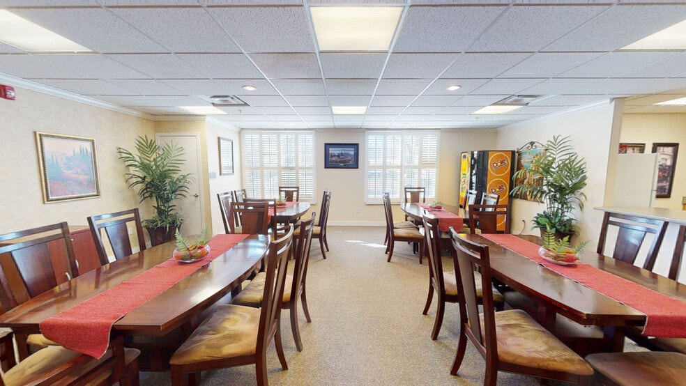 1005 N Elma St, Casper, WY for sale - Matterport 3D Scan - Image 2 of 73