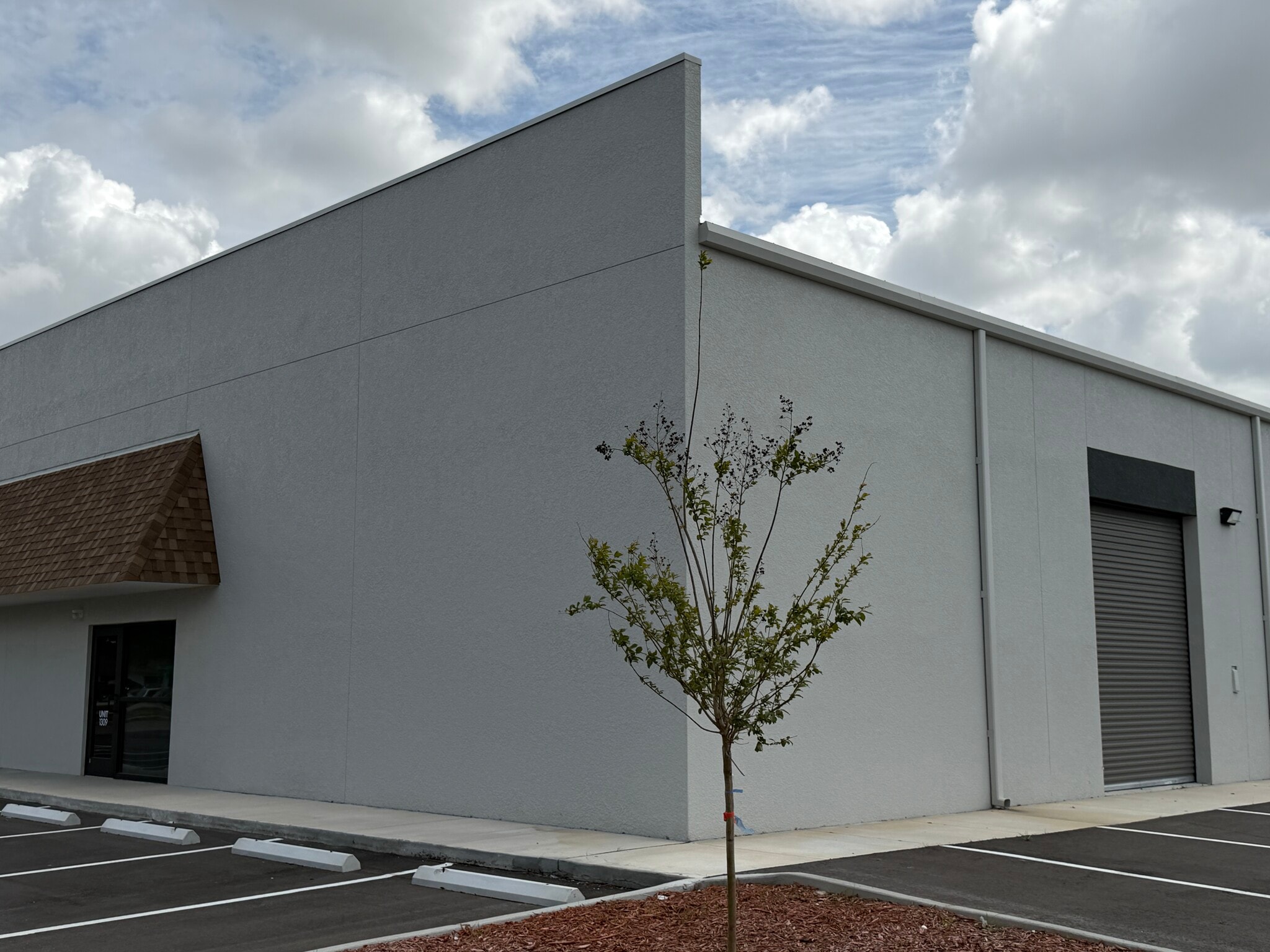 9224 130th Ave, Largo, FL for lease Interior Photo- Image 1 of 10