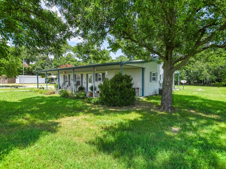 4861 E Highway 199, Springtown, TX à vendre - Photo du b timent - Image 2 de 23